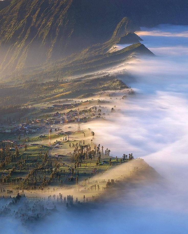 Panduan Lengkap Liburan ke Gunung Bromo: Waktu Terbaik, Rute, Tips, dan Estimasi Biaya